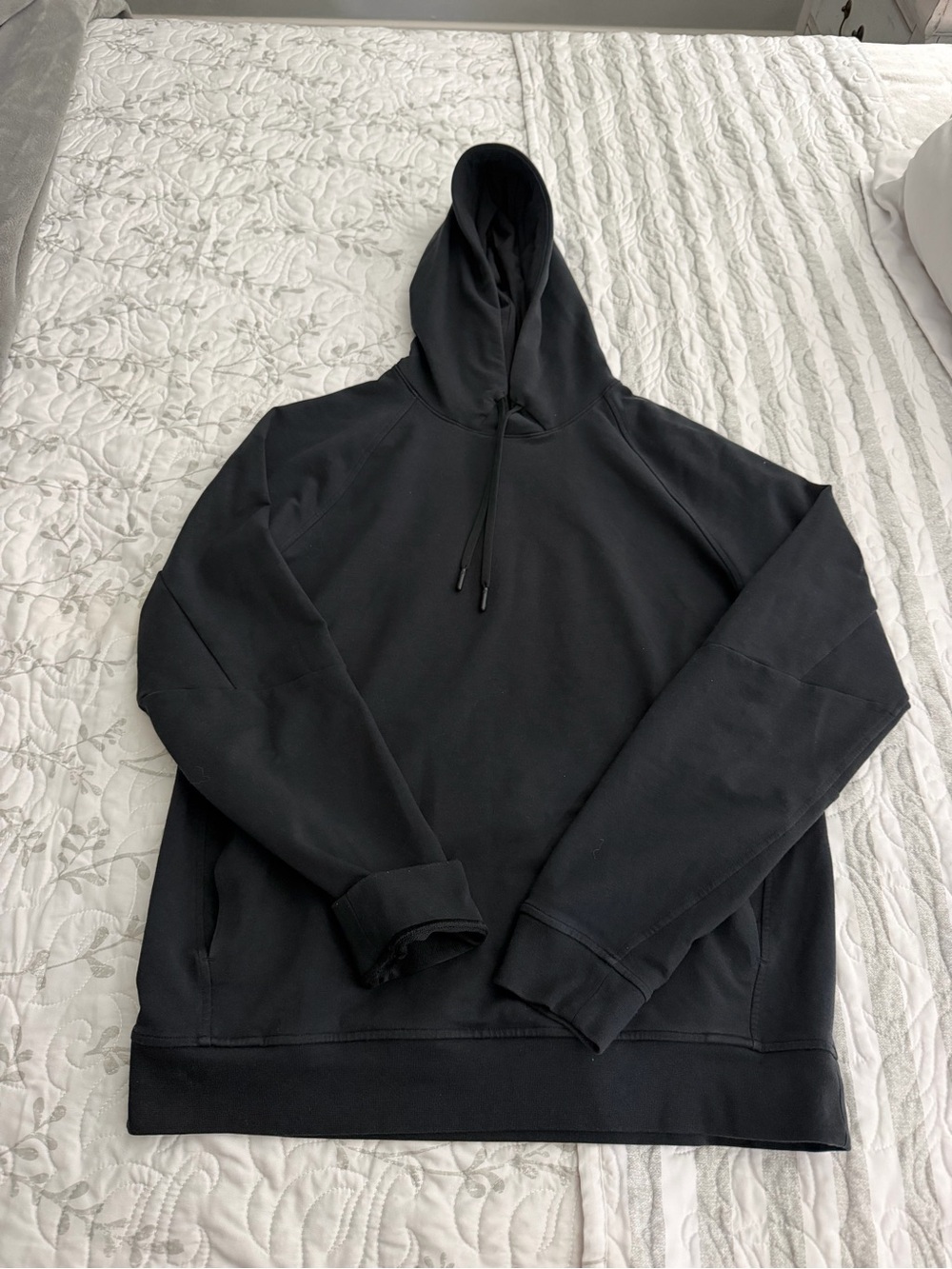 Lululemon Black Pullover Hoodie Sweatshirt